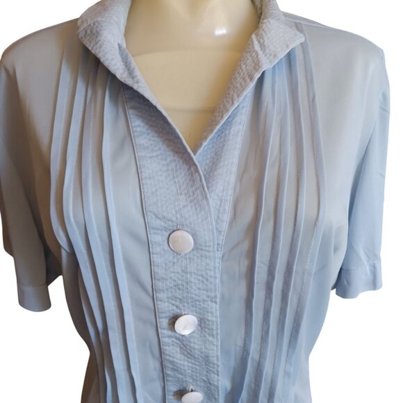 Large True Vintage 1960's Pleated Blouse Textured Collar Lilac/Plum Nylon - Picture 1 of 7